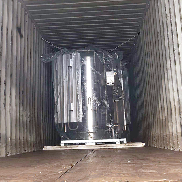 4 единицы микроцистерн объемом 1 м³ экспортированы в Малайзию в контейнере 40HQ и загружены 26 декабря.