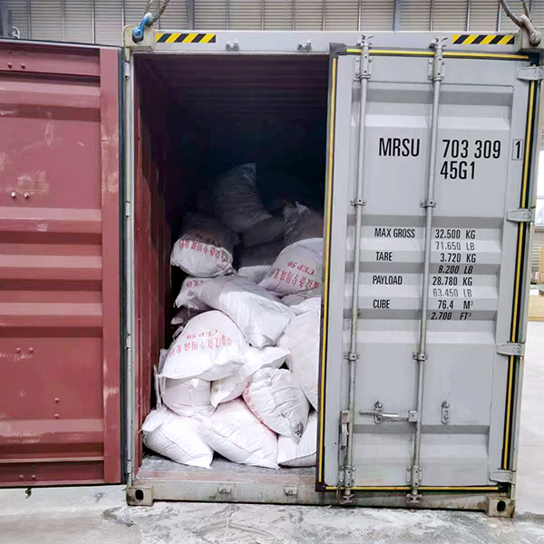 Партия перламутрового песка в Таиланд успешно загружена в двух контейнерах